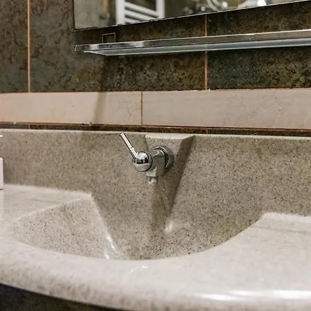 Charming 1br In Center Apartment